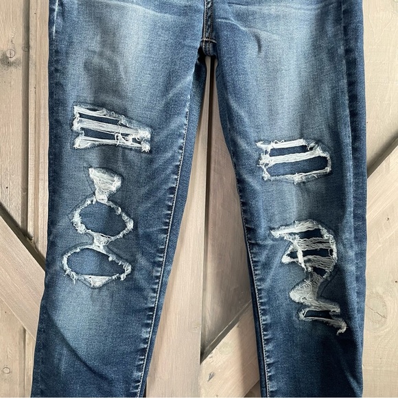 American Eagle next level stretch curvy hi-rise Jegging size 2 distressed - Picture 2 of 8